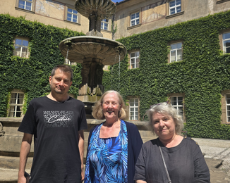 Dr. Steiner (in the middle) accompanied by the NLCR staff
