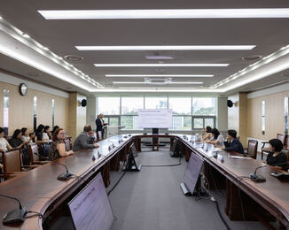 Meeting between the leadership of the NLCR and the National Library of Korea in Seoul