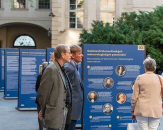 Measured at the Klementinum … <br />   (opening ceremony) / Photo: Z. Homolka Fedorová, NL CR
