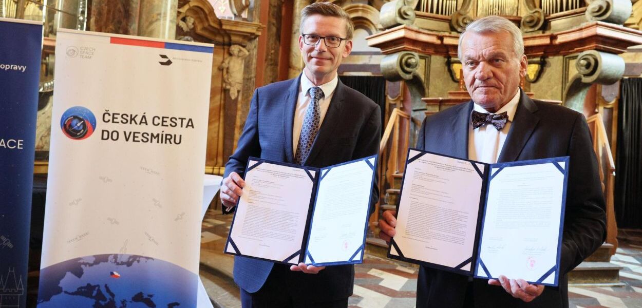 Podpis memoranda v Zrcadlové kapli Klementina / Foto: MHMP