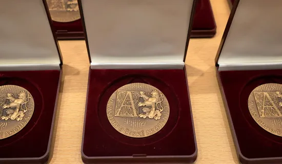 Medaile Za zásluhy o české archivnictví