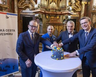 Podpis memoranda o spolupráci na projektu Česká cesta do vesmíru / Foto: Pavel Dvořák