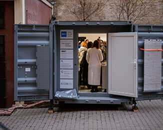 Slavnostní předání mobilního pracoviště   Archa I v Kyjevě