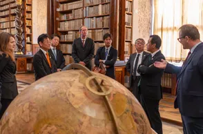 Návštěva japonské delegace v Klementinu